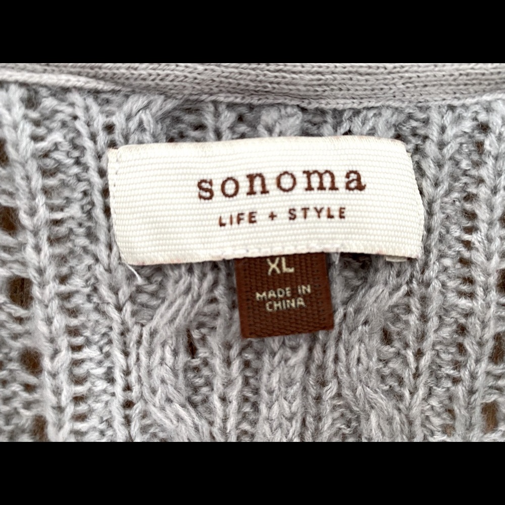 Gray 3/4 length sleeves sweater
